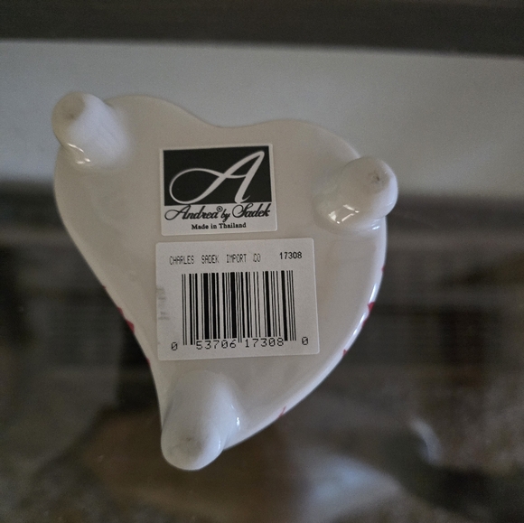 Andrea by Sadek porcelain heart jewelry box. - Picture 8 of 8